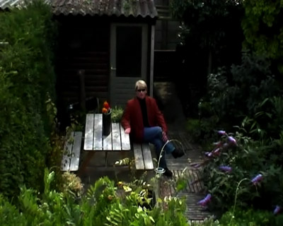 A Heino lookalike in a music video shot as an hommage to the German folk singer